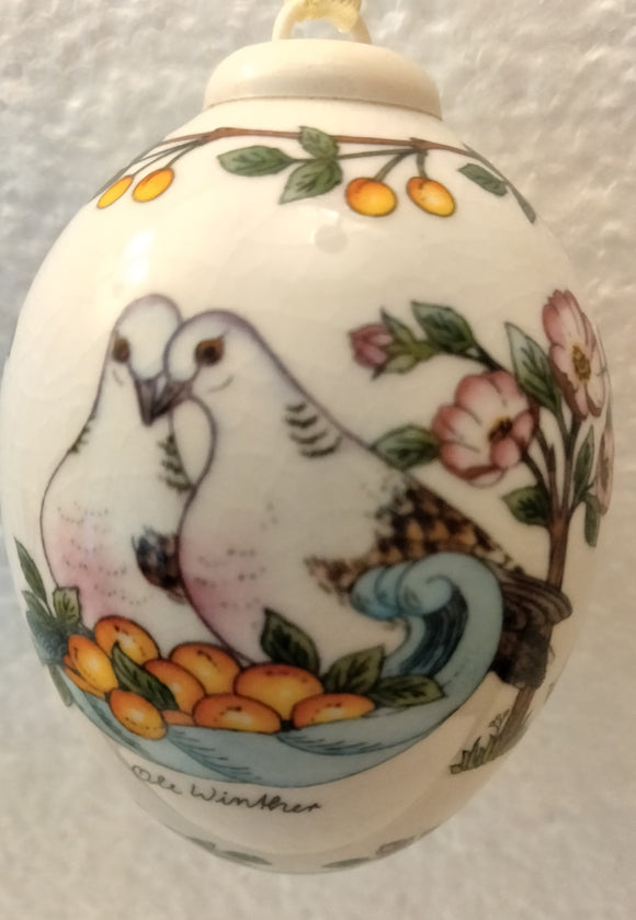 2010 Hutschenreuther Annual Limited Edition Porcelain Easter Egg Ornament 