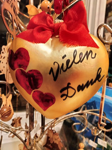"Vielen Dank" Thank you Mouth Blown and Hand Painted  Glass Ornament Golden Heart with "Vielen Dank" writing