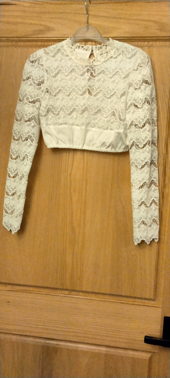 29143 LB25 Krueger Elegant Festive Dirndl Blouse White lace  with long lace sleeves