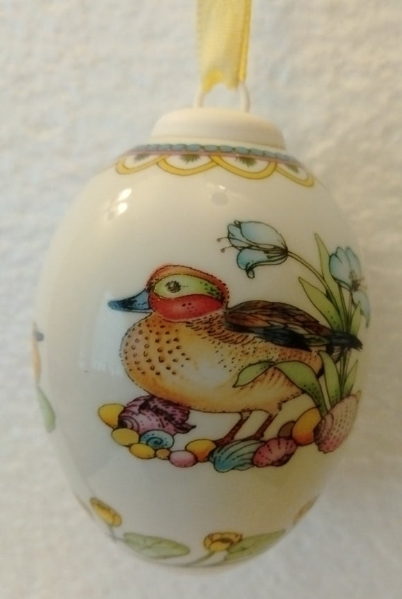 1995 Hutschenreuther Collectible Porcelain Easter Egg Ornament 