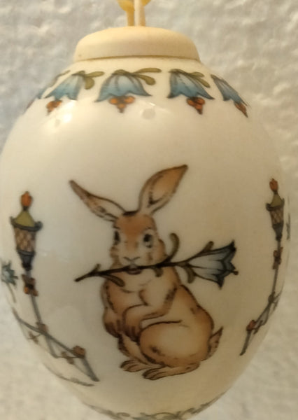 【新品】【ドイツ製】 HUTSCHENREUTHER Easter Rabbit 1991 Hutschenreuther Annual Limited Edition Porcelain Easter Egg