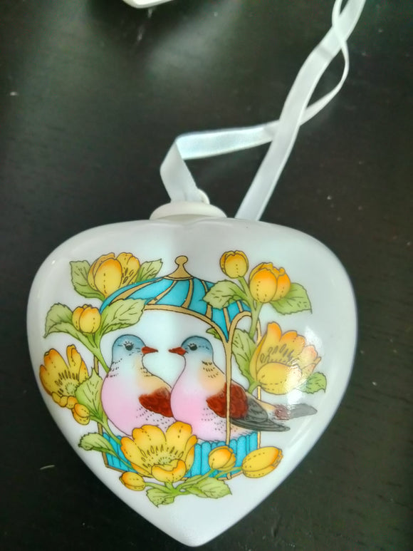 1996 Hutschenreuther Annual Limited Editon Collectible Porcelain Heart - German Specialty Imports llc