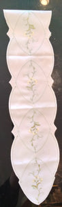 48" x 6.5" Plauener Spitze beige with Yellow / Green Daisy  Pattern Table Runner with scalloped Edges - German Specialty Imports llc