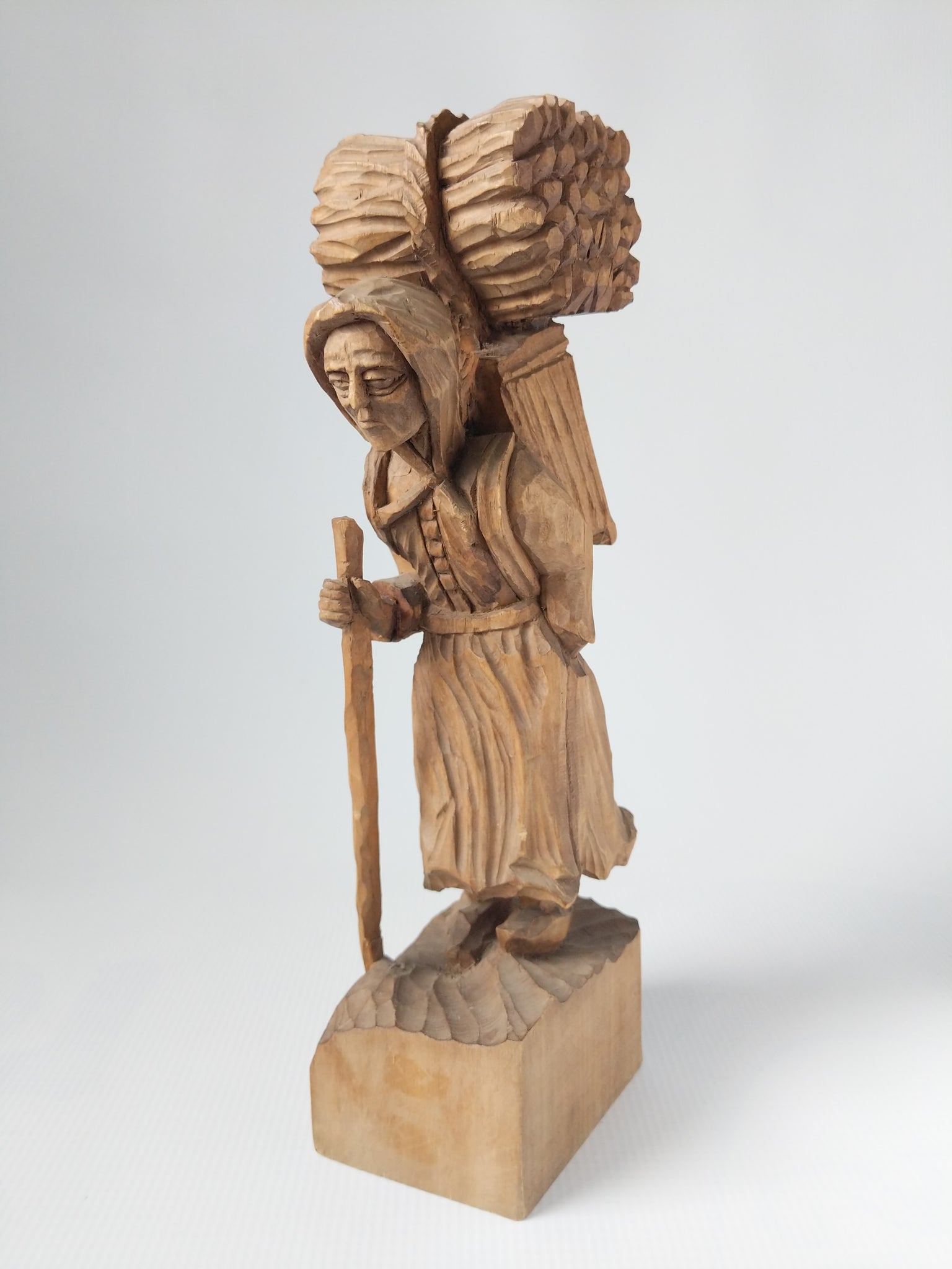 Hand carved Wooden Figurine " Firewood Collecting Women