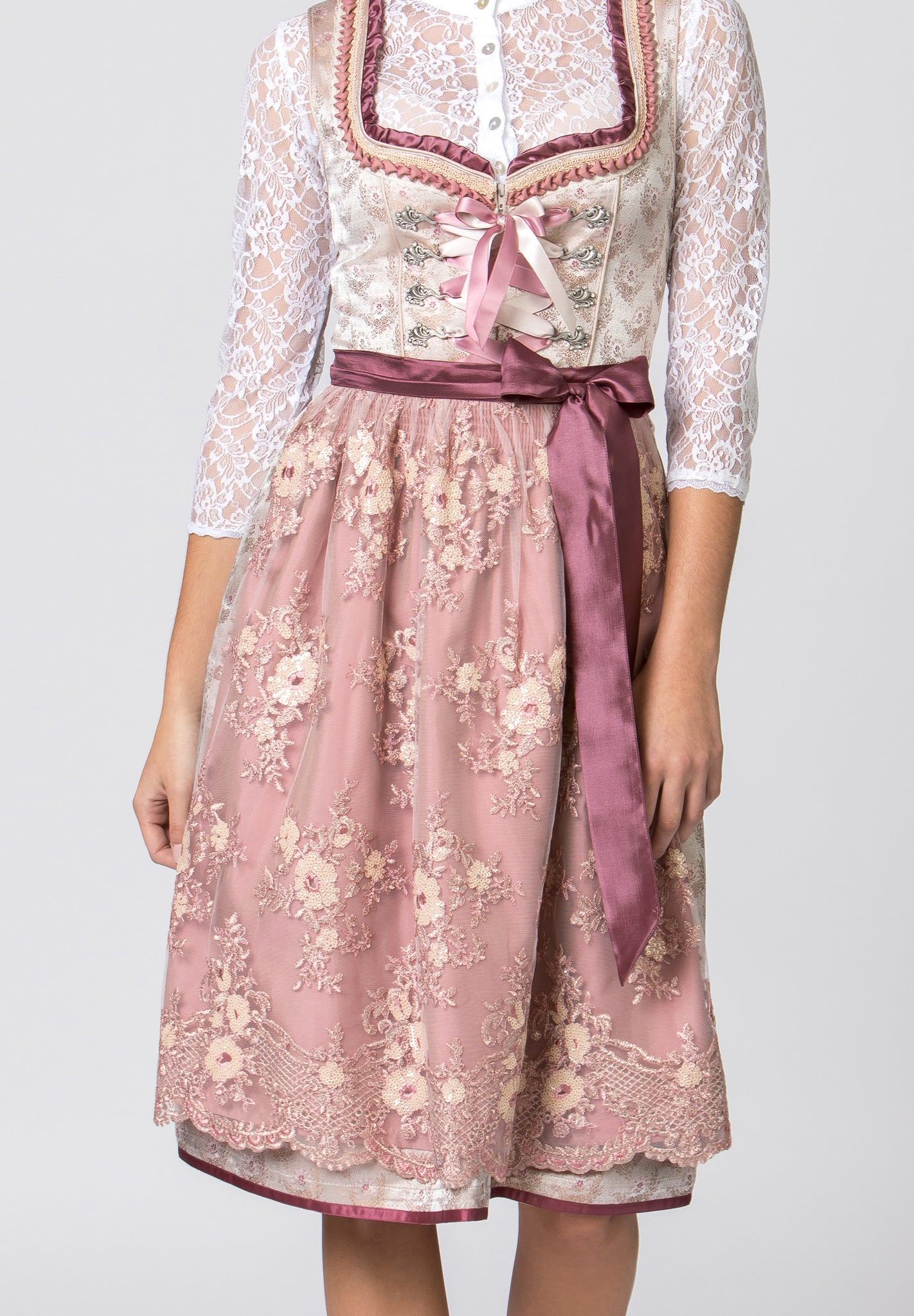 Dirndl e Lederhose: istruzioni per l’uso Dirndl e Lederhose: istruzioni per l’uso