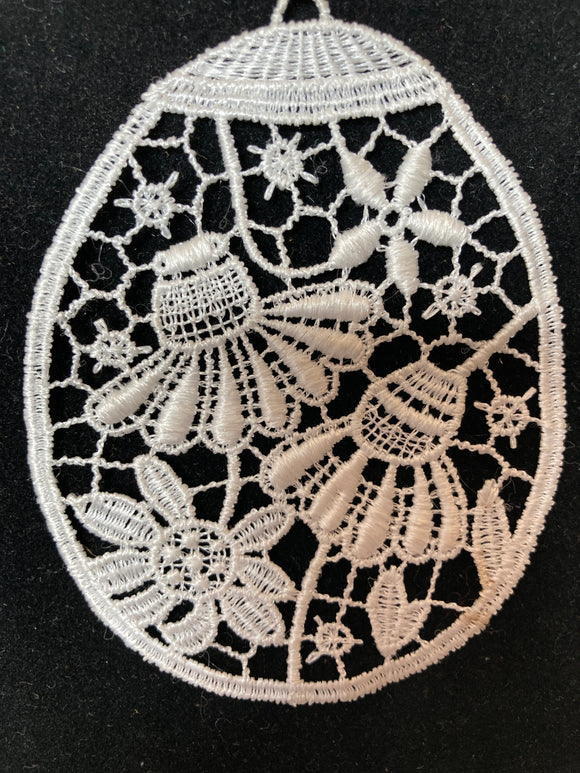 Easter Lace Ornament - three daisy flowers - German Specialty Imports llc